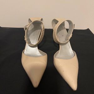 Vintage Gucci Size 8 1/2 B